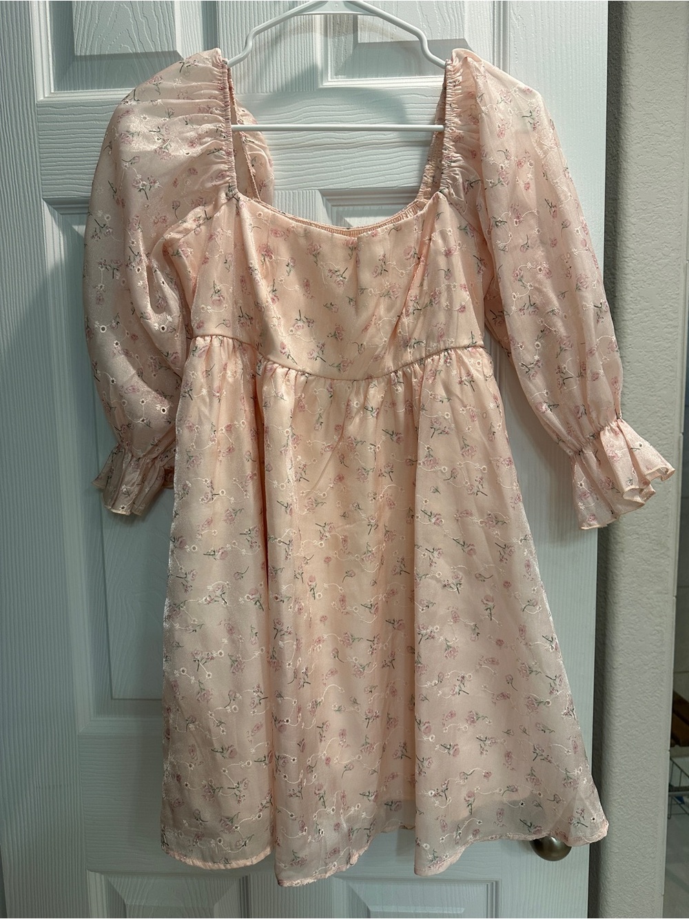 Jessica Simpson Light Pink Floral Puff-Sleeve Dress